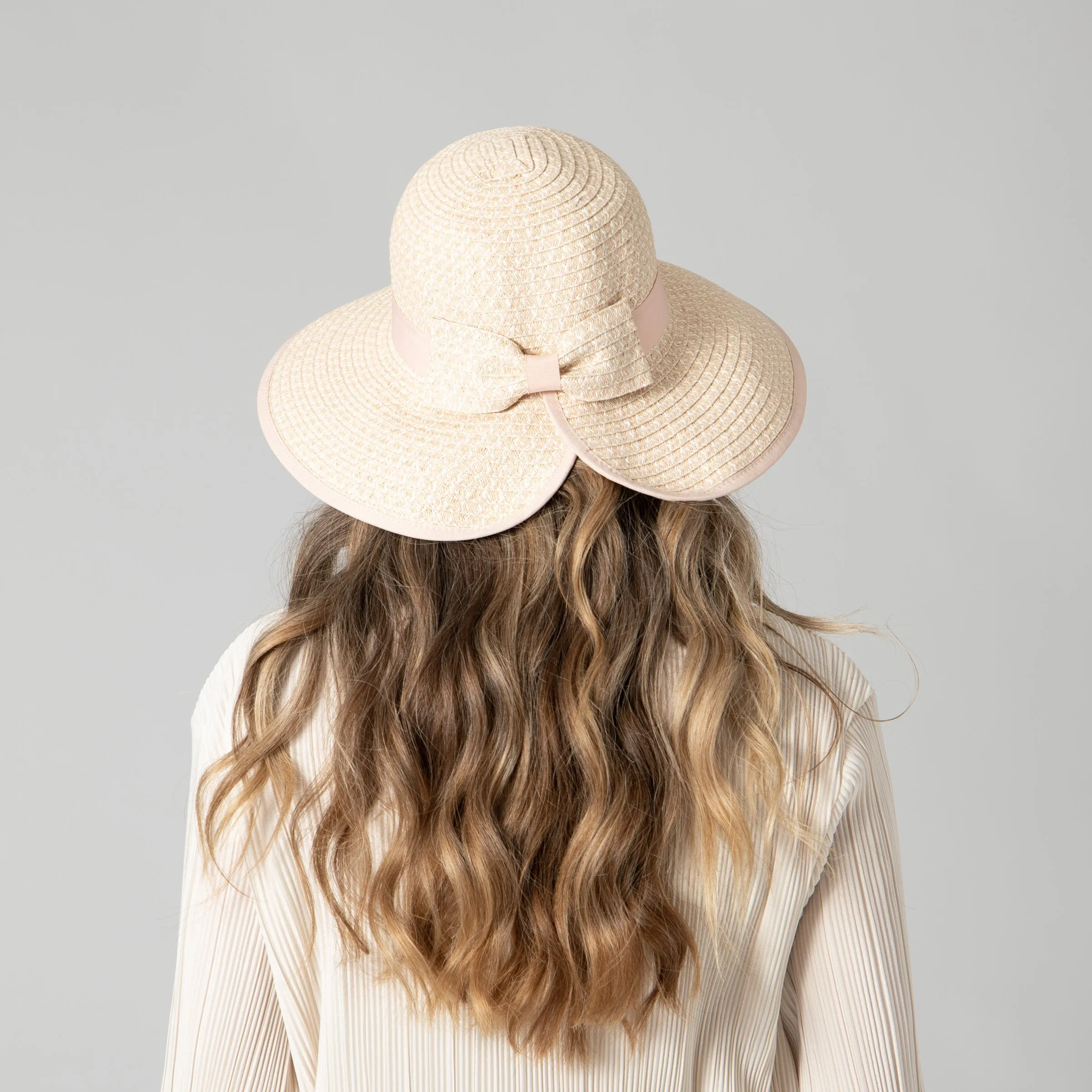 Women's Contrasting Edged Sun Brim Hat with Back Bow