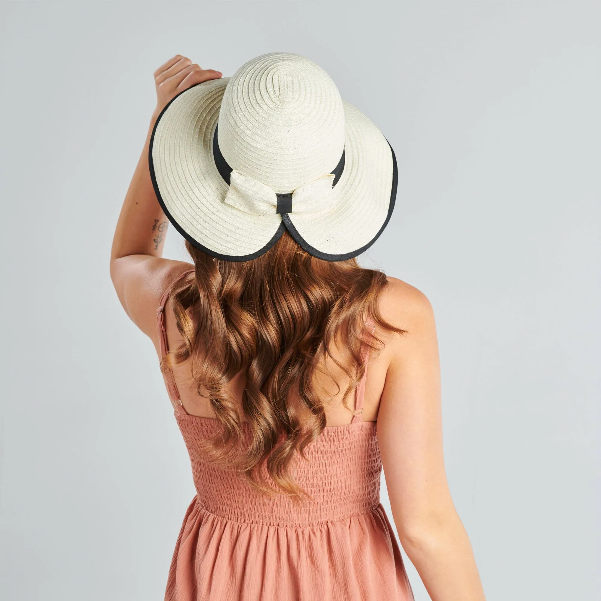 Women's Contrasting Edged Sun Brim Hat with Back Bow